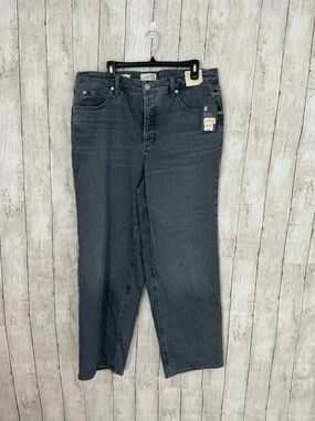 Universal Thread Straight Leg Jeans in Charcoal Gray